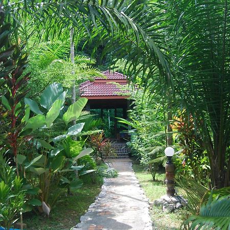 Hotel Khaosok And Spa Khao Sok National Park Exterior photo